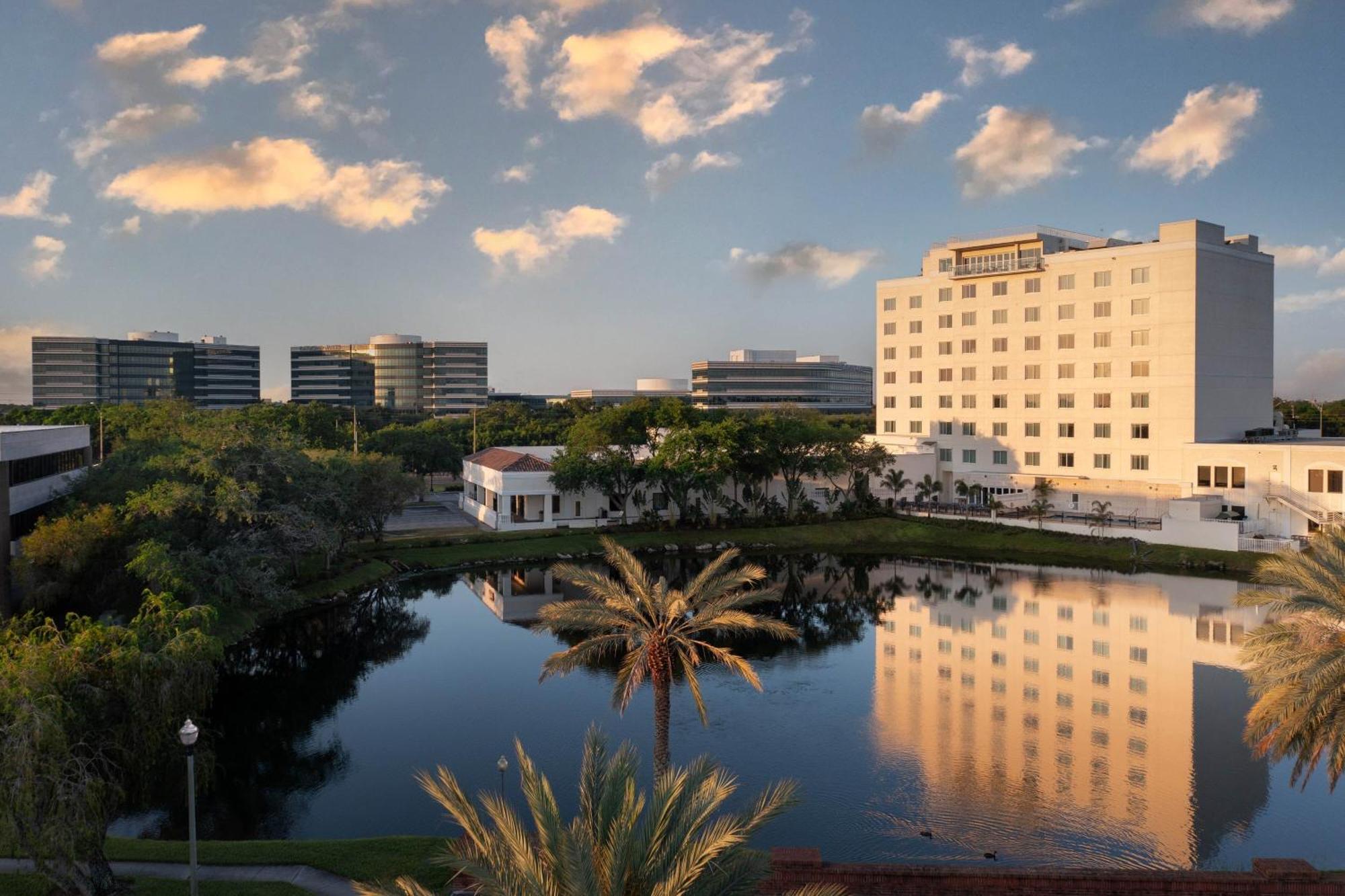 The Karol Hotel, St. Petersburg Clearwater, A Tribute Portfolio Hotel Exterior foto